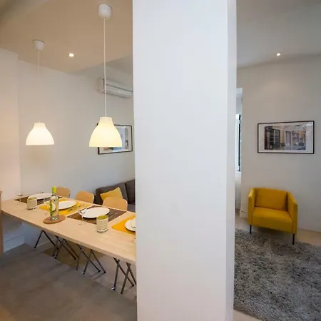 Kingshouse Lapa, Boutique Apt 2 Bedroom, A/c, Patio Appartement Lissabon