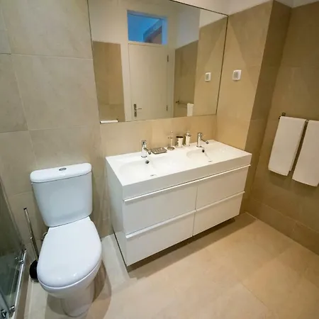 Appartement Kingshouse Lapa, Boutique Apt 2 Bedroom, A/c, Patio