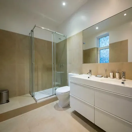 아파트 Kingshouse Lapa, Boutique Apt 2 Bedroom, A/c, Patio 리스본